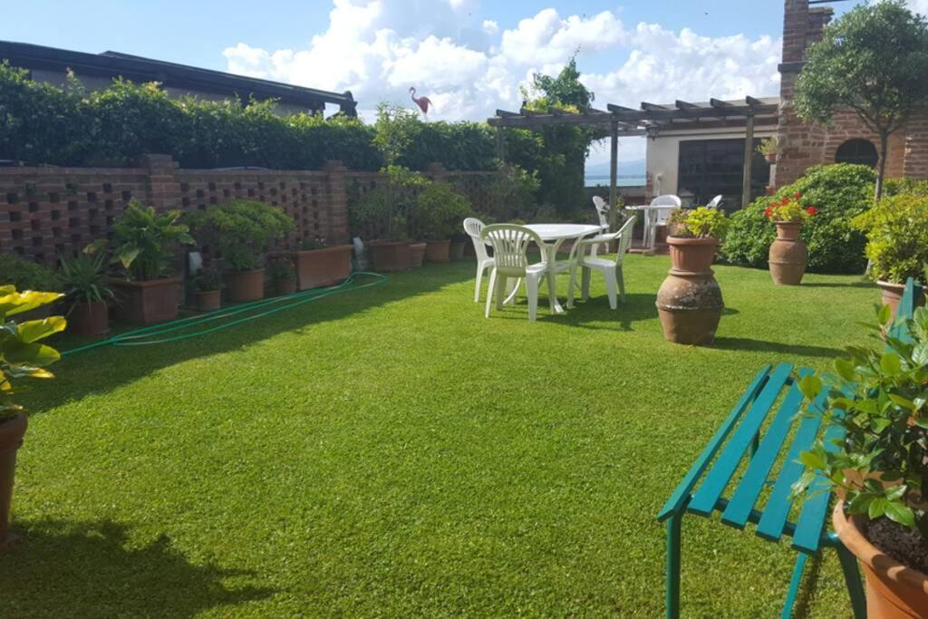 Apartamento Bellavista La Tua Romantica Vacanza Sul Trasimeno Castiglione del Lago Exterior foto