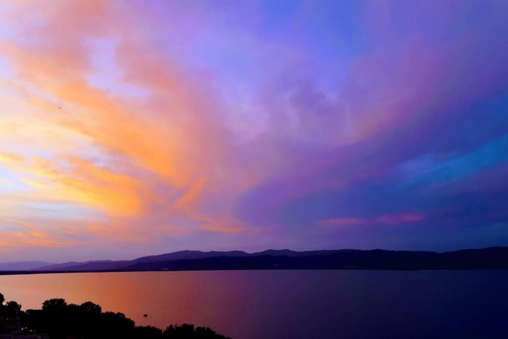 Apartamento Bellavista La Tua Romantica Vacanza Sul Trasimeno Castiglione del Lago Exterior foto